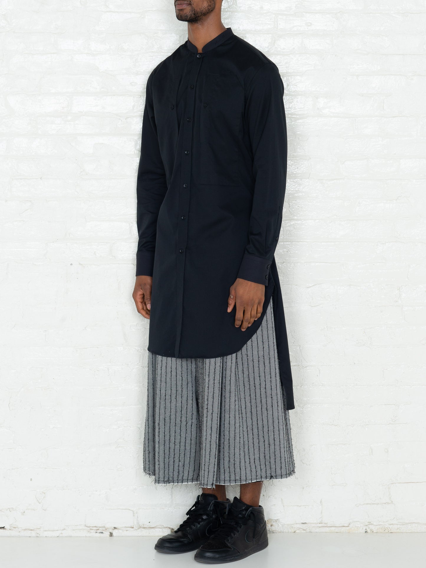 "The Essential" Long Tunic Shirt in Black