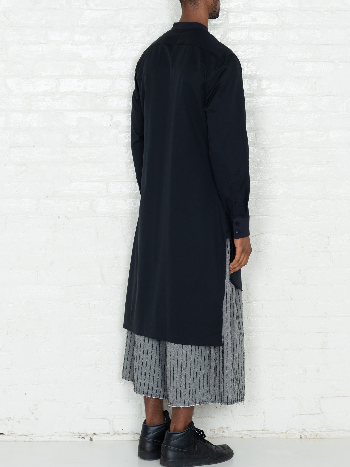 "The Essential" Long Tunic Shirt in Black