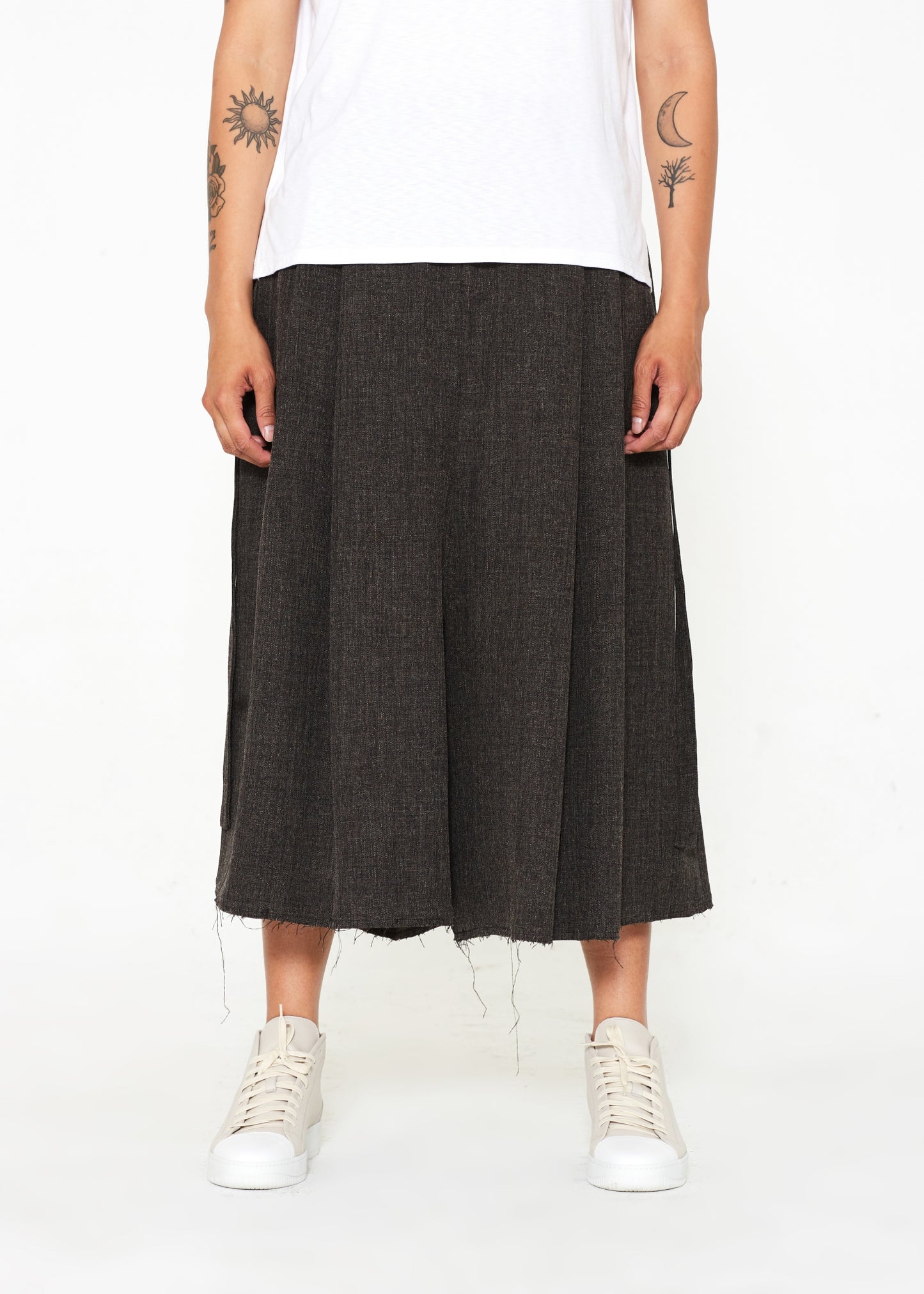 "The Skirt Pant" in Brown Linen