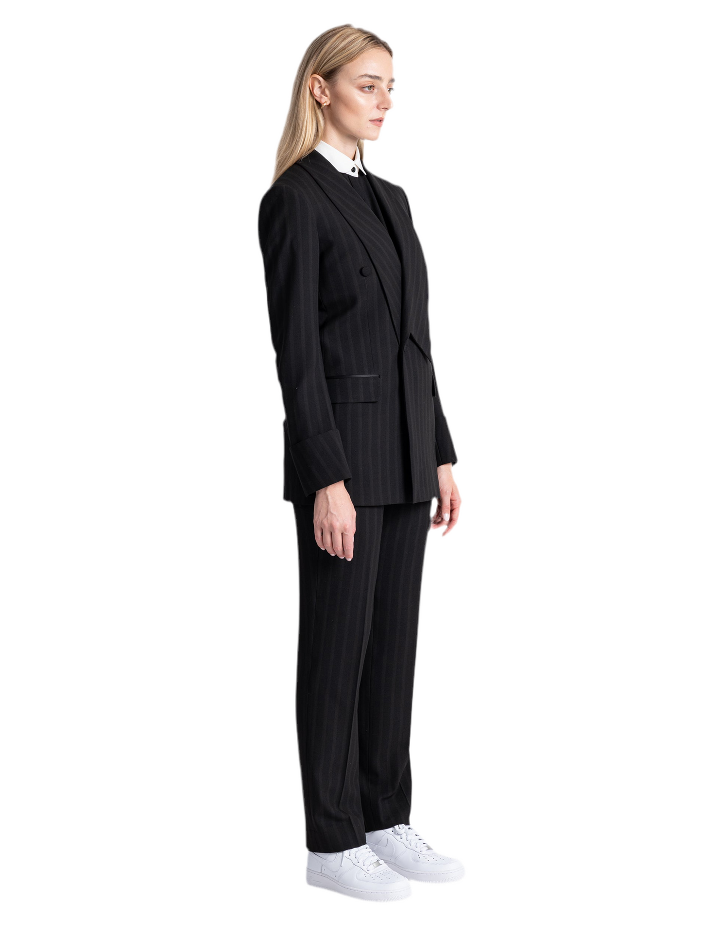 KINEBOUGE BLACK SUIT