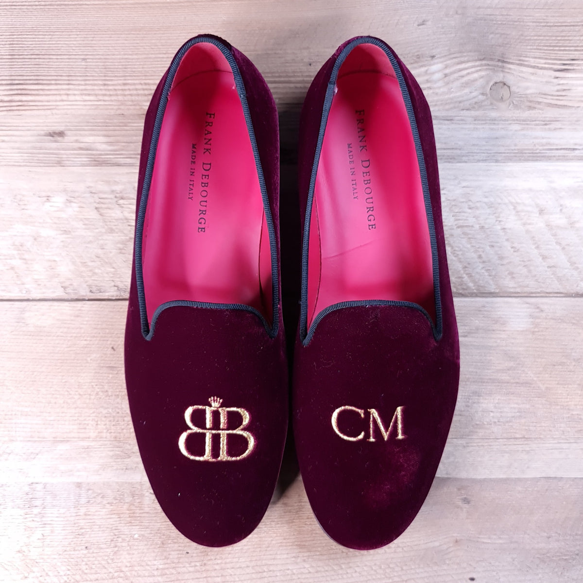 Burgundy Velvet Slip-On Loafers — topo