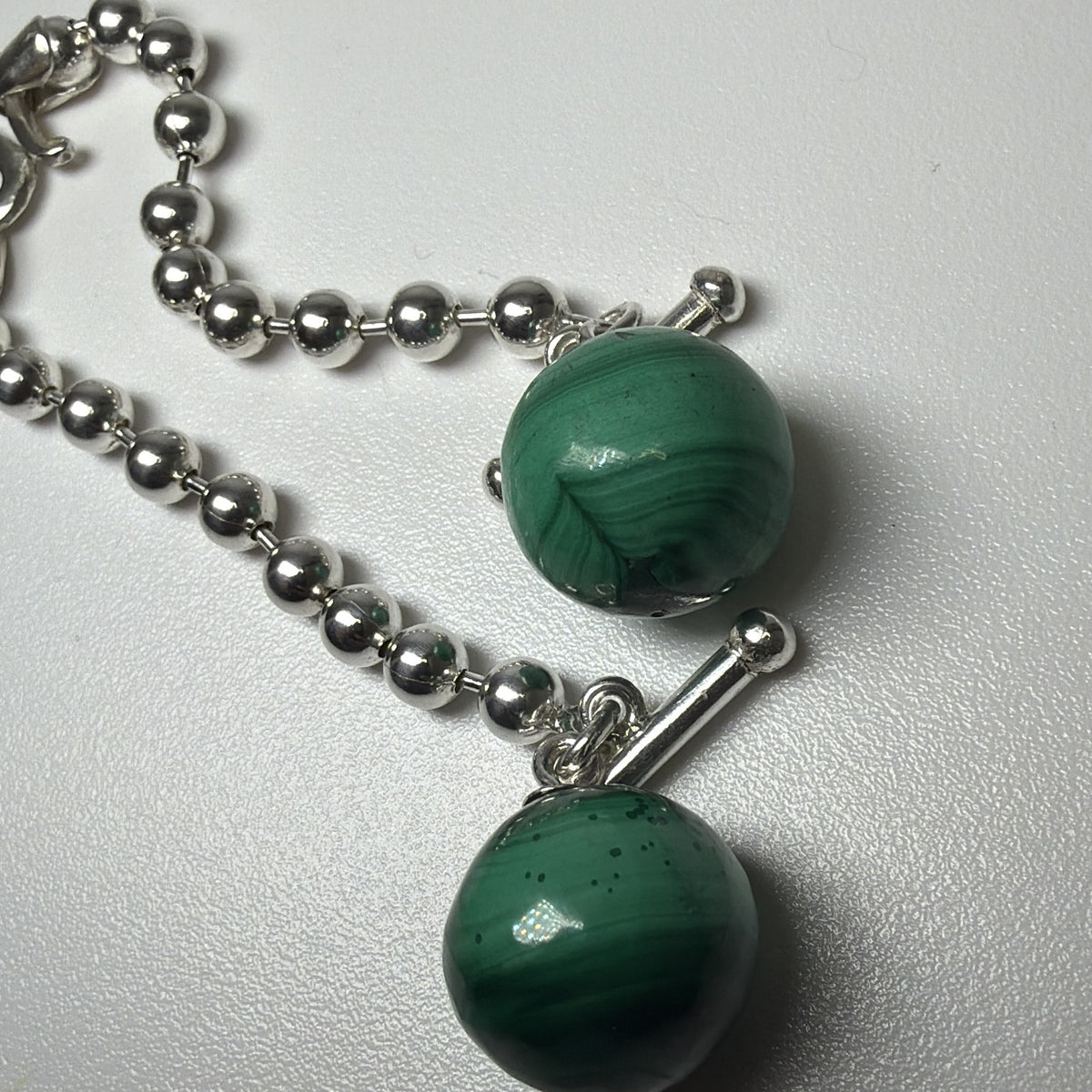 Heritage Button Chain — Malachite — detalhe